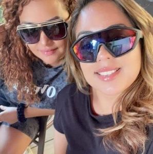 Meet your Posher, Alexandra